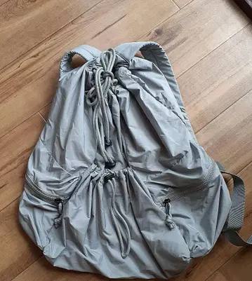 그레이 드로우 스트링 백팩