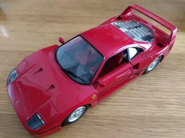 Ferrari F40 1/24 스케일 모델 빨간색
