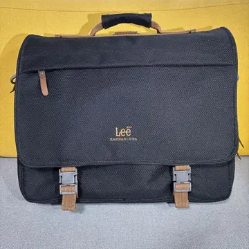 Lee 중형 브리프 케이스 블랙