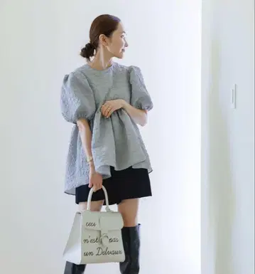 미사용 새상품  New Jacquard 블라우스 그레이
