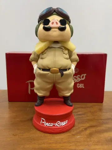 포르코 로쏘 피규어