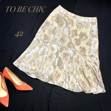TO BE CHIC / 시어 플레어 스커트 산요42 장미 무늬 엘레강트