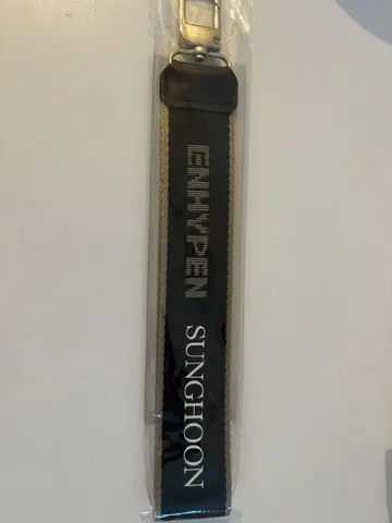 enhypen fate 성훈 스트랩
