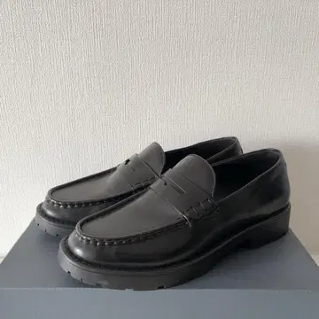 ZARA 자라 로퍼 가죽 신발 통굽 42 남성용 27.5cm