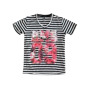 00s Front Print Design Border Tee Shirts