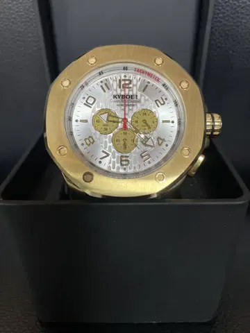 KYBOE 카이보! Giant 55 네덜란드 태생 빅 사이즈 손목시계