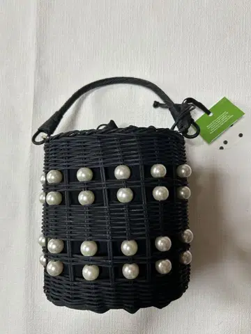 Kate spade x Target 콜라보 펄 장식 바스켓백
