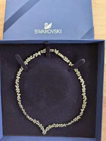 Swarovski 리프 모티브 목걸이