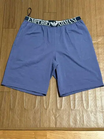 EMPORIO ARMANI 새상품 블루 M 반바지 룸웨어