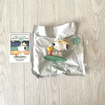 PEANUTS 스누피 POPMART 피규어