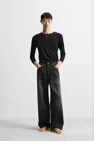 완판템 ZARA 슈퍼 배기 핏 진 EU36 새상품 블랙
