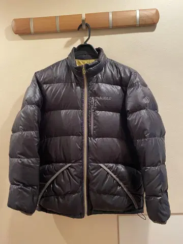AIGLE 그레이 다운 자켓 남성용 구제 의류입니다!