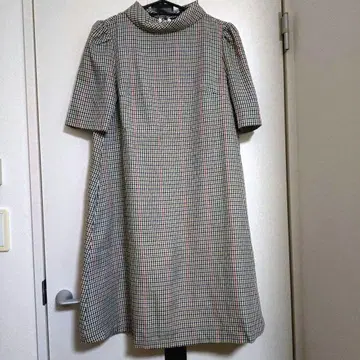 새상품급 미사용 새상품 체크 무늬 롤넥 반팔 원피스 로페피크닉 여름