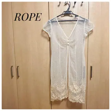 ROPE 로페 크림색 비침 레이스 베스트