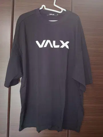 VALX 블랙 티셔츠 L 사이즈