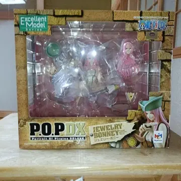 P.O.P DX 쥬얼리 보니 피규어