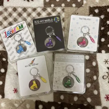 Kis-My-Ft2 롤러 키링 세트