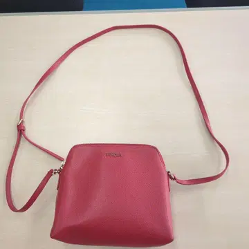 FURLA 빨간색 숄더백