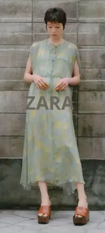 ZARA Collection 슬리브리스 롱 원피스
