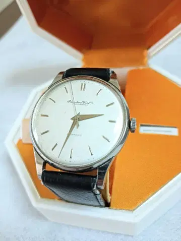 IWC 올드 인터 필기체 로고 펠라톤 오토매틱 손목시계