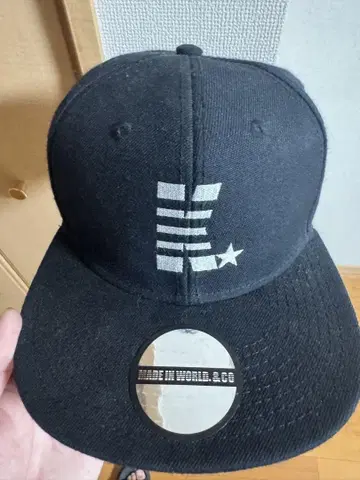 블랙 스트라이프 별 로고 캡
