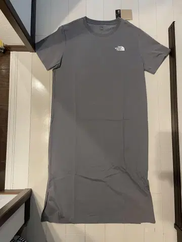 THE NORTH FACE 원피스 T셔츠