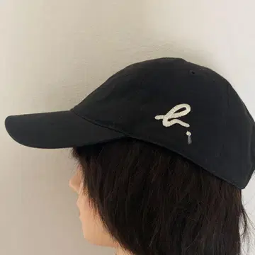 아녜스베 캡 블랙