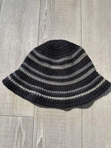 White Mountaineering 버킷 햇