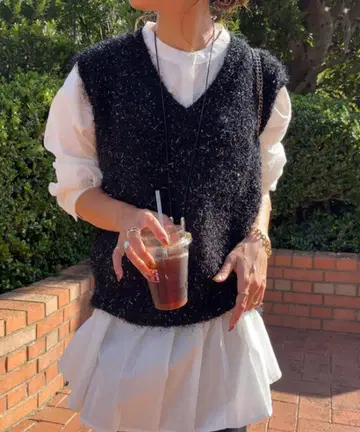 라메 믹스 샤기 니트 베스트 AMERI 새상품 블랙