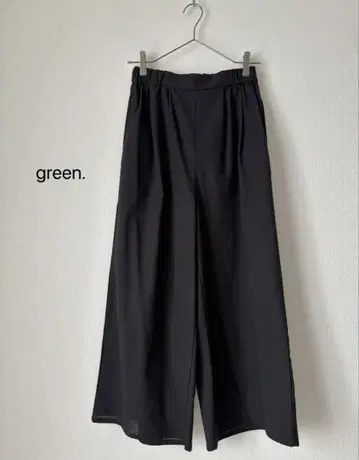 이번 시즌 신상 green. 린넨 블렌드 턱 가우초 팬츠 블랙