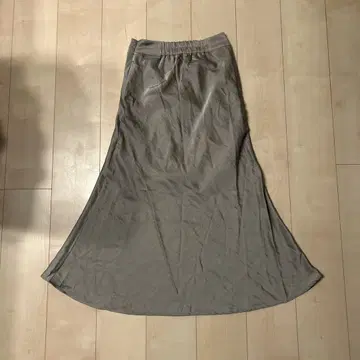 그레이 플레어 스커트 허리밴딩