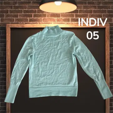 INDIV 인디비 여성용 긴팔 니트 하이넥 얇은 소재 울 100