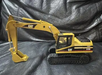 캐터필러 CAT320 유압 셔블 융보