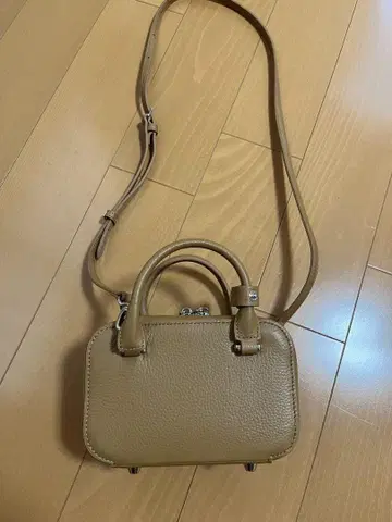 아이니드모어슈즈