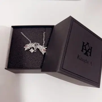 바우 목걸이
