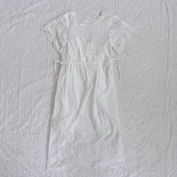 슬로브 이에나 컷워크 레이스 페티코트 원피스 코튼100 화이트
