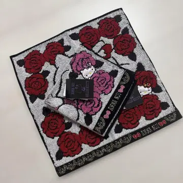 ANA SUI x HELLO KITTY 손수건 세트