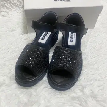 현행 모델 COMPOSITION Blow 펌프스 메쉬 23.5cm