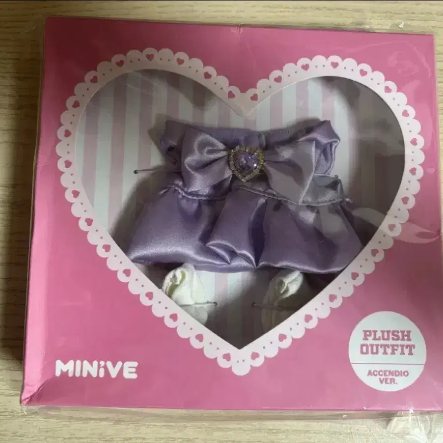 韓国限定 IVE MINiVE ポップアップ 服 OUTFIT IVE MINIVE 韓国限定 IVE MINiVE ポップアップ 服 OUTFIT IVE MINIVE