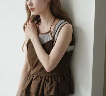 Kastane 카스타네 스웨이드 페플럼 뷔스티에