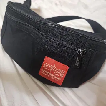 Manhattan Portage 바디백 블랙