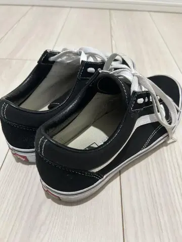 VANS 스니커즈