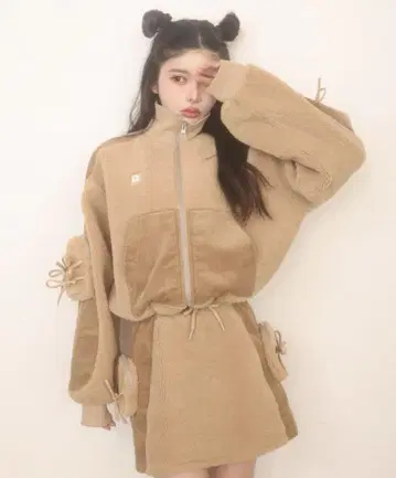 셋업 보아 콤비 리본 포켓 블루종