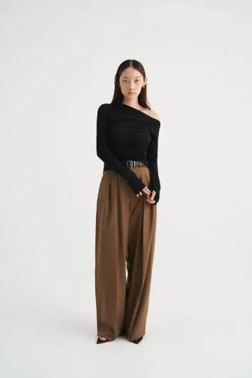 venica/ Double tuck cocoon pants