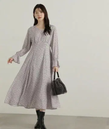 프로포션 바디 드레싱 리본 포함 도트 무늬 원피스 롱