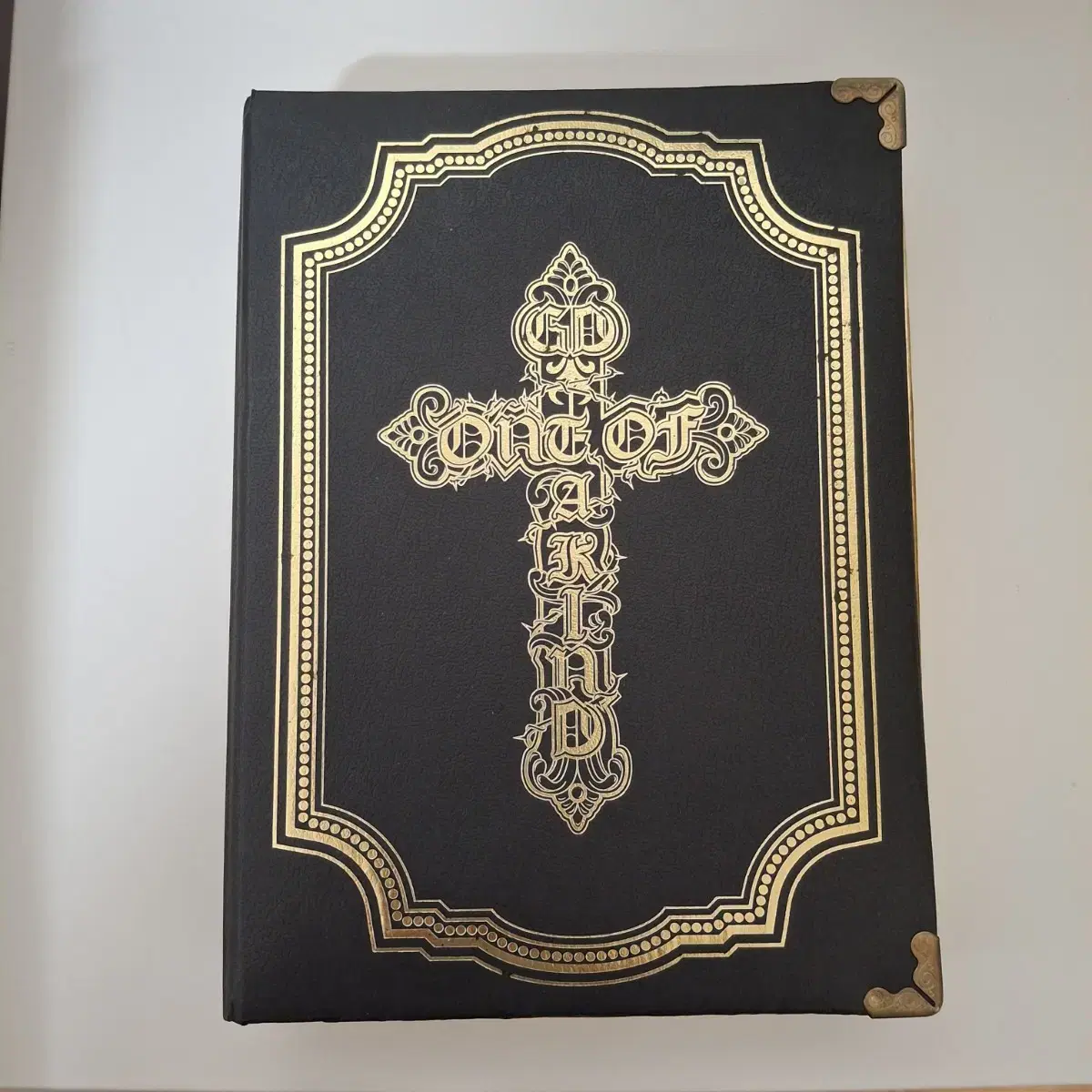 G-DRAGON ONE OF A KIND（Gold Edition） YESASIA: G-Dragon Mini Album Vol. 1 - One of A Kind (Gold