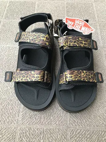VANS 레오파드 무늬 샌들