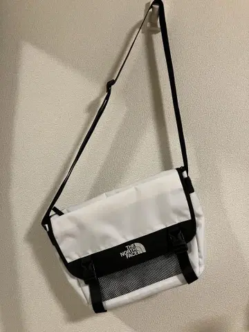THE NORTH FACE 메신저백 화이트