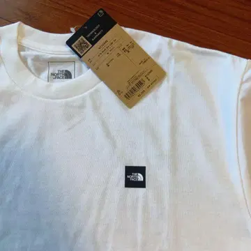THE NORTH FACE 화이트 티셔츠 L 정가 5500엔