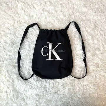 Calvin Klein 냅색 블랙 90s ZARD 착용 모델 백팩